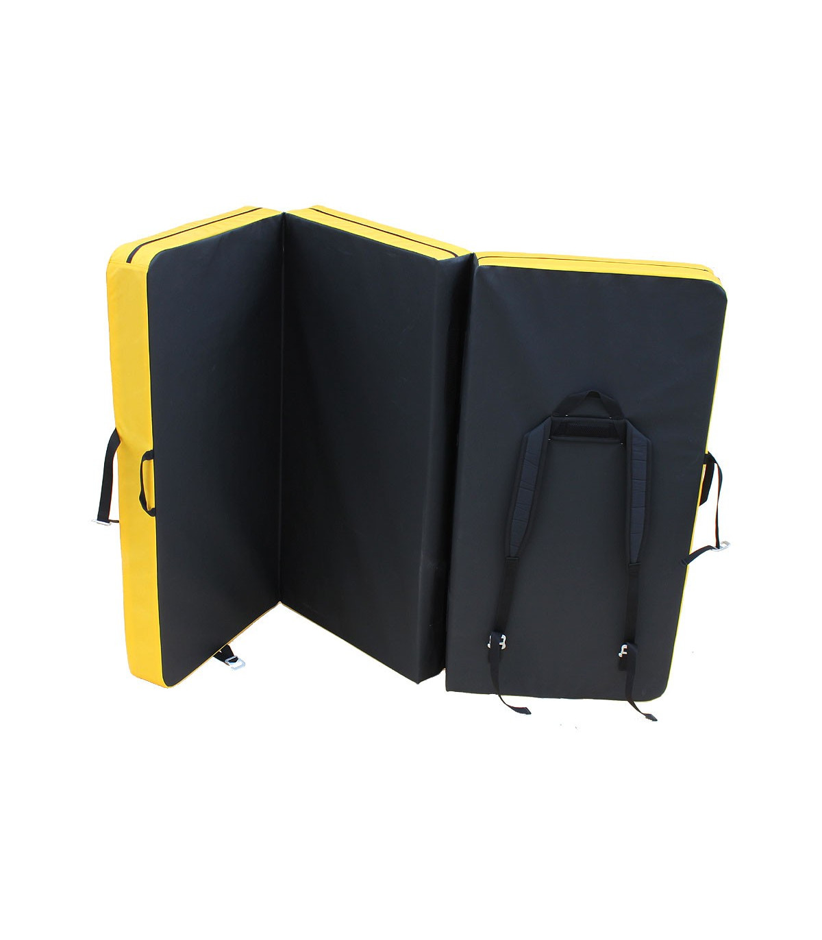 Peter bouldering Fatman crashpad