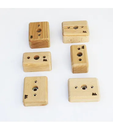 Lama Bricks