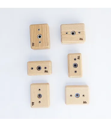 Lama Bricks