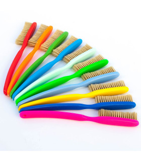 Lapis plastic brush